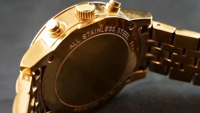 incisione-personalizzata-orologio Zastosowania lasera